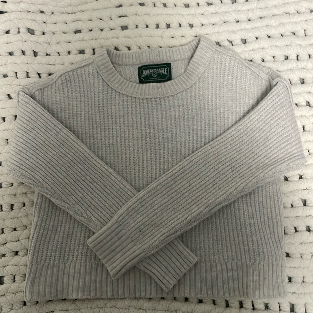 woman’s XS gray knitted sweater from american eagle